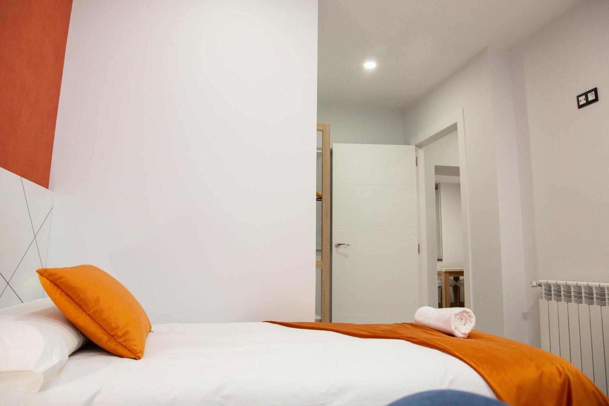 Pregonero Urban Suites - Naranja Сория Екстериор снимка