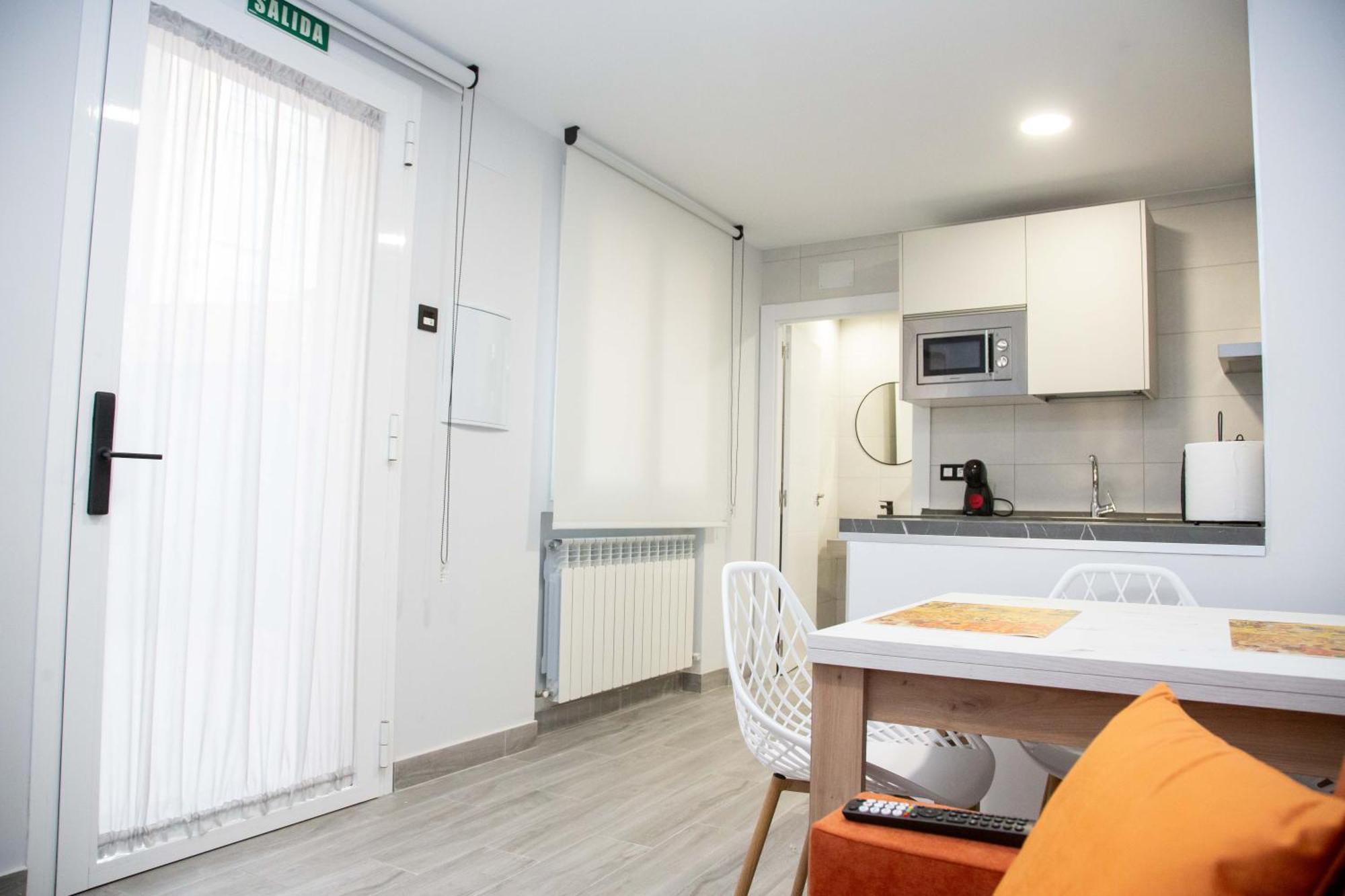 Pregonero Urban Suites - Naranja Сория Екстериор снимка
