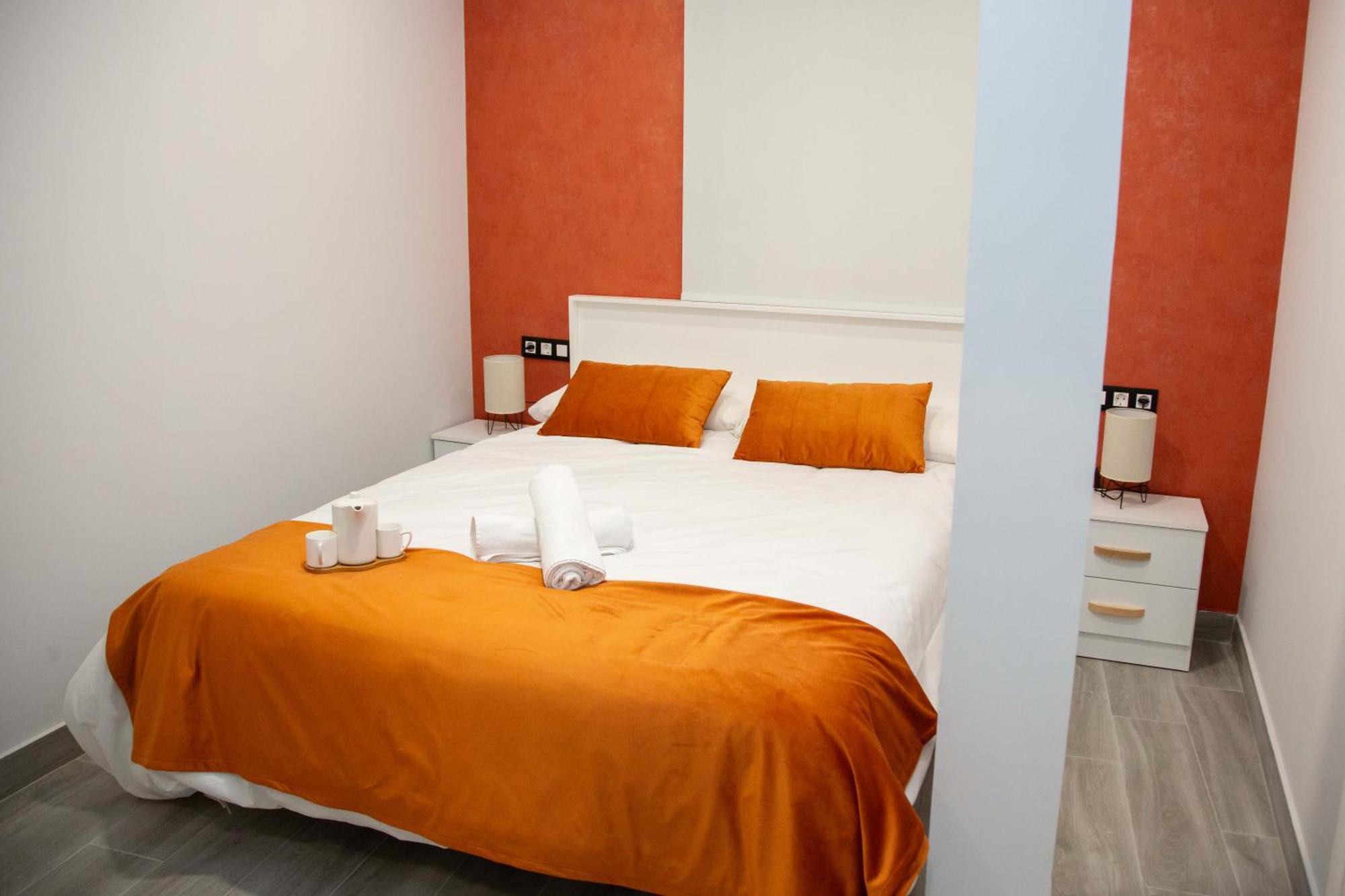 Pregonero Urban Suites - Naranja Сория Екстериор снимка