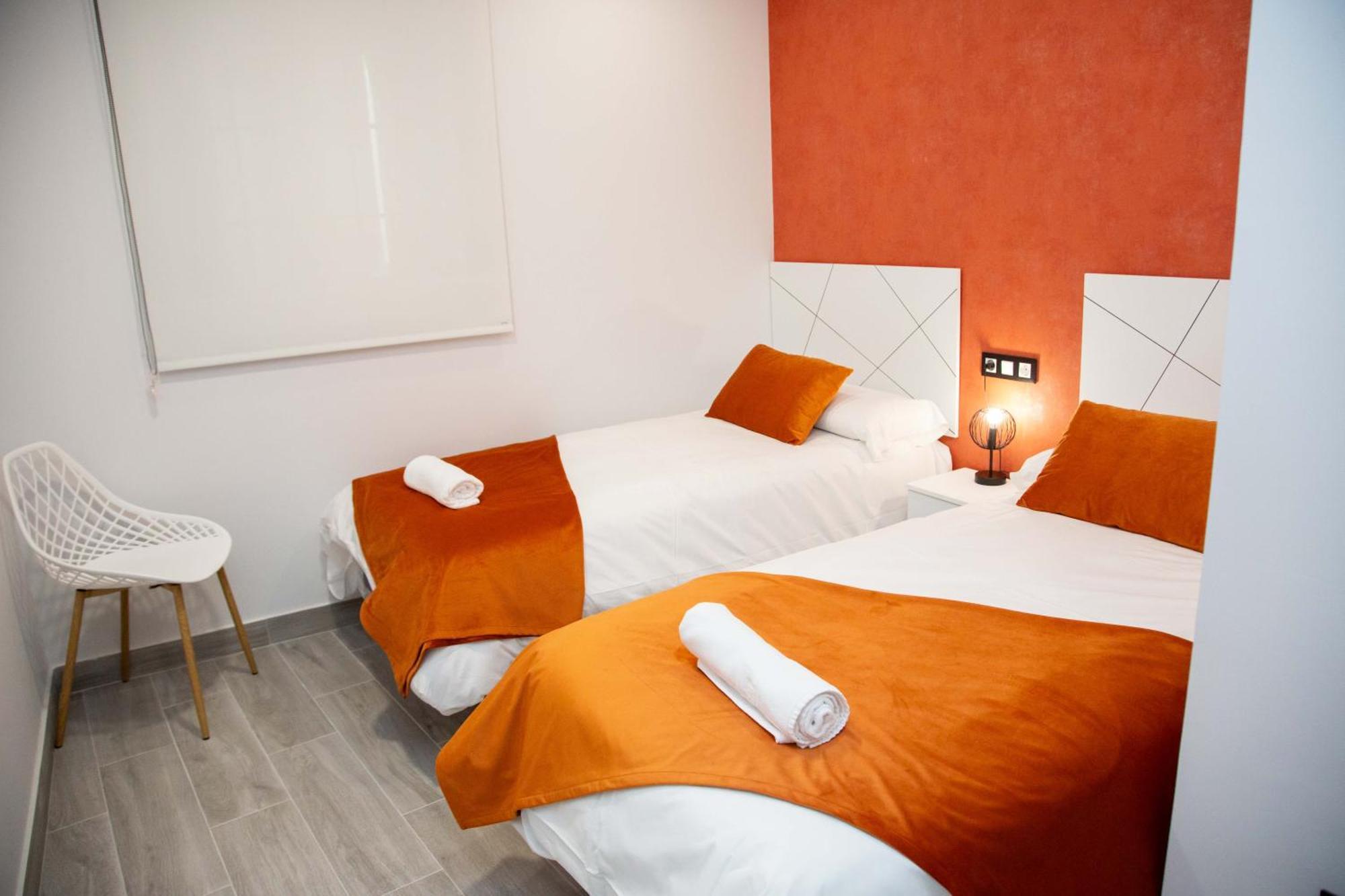 Pregonero Urban Suites - Naranja Сория Екстериор снимка