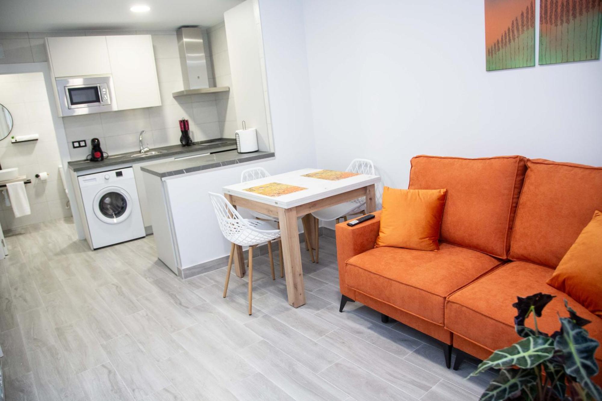 Pregonero Urban Suites - Naranja Сория Екстериор снимка